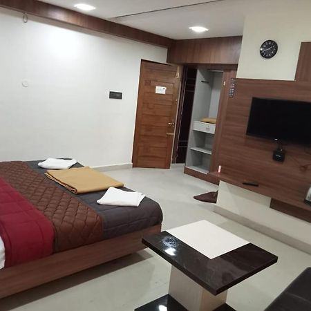 Grand Meridian Vinnamangalam Extérieur photo