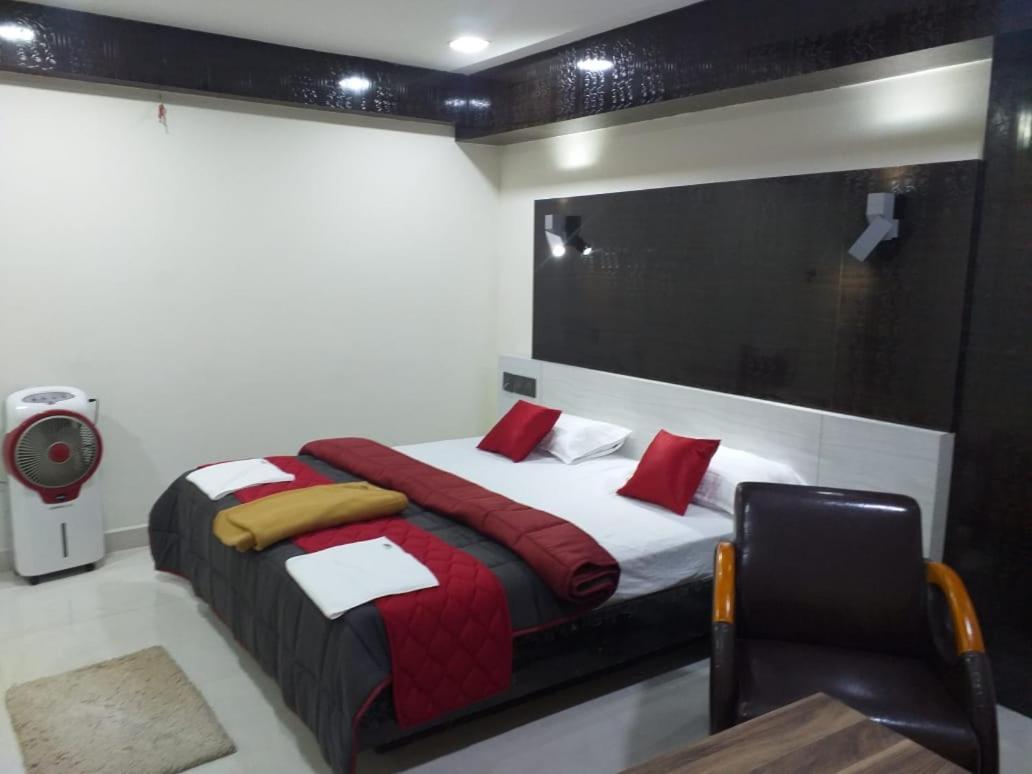 Grand Meridian Vinnamangalam Extérieur photo