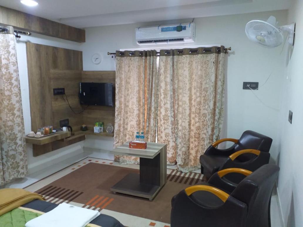 Grand Meridian Vinnamangalam Extérieur photo