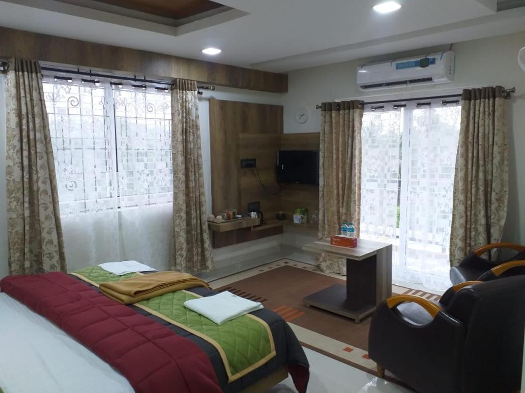 Grand Meridian Vinnamangalam Extérieur photo