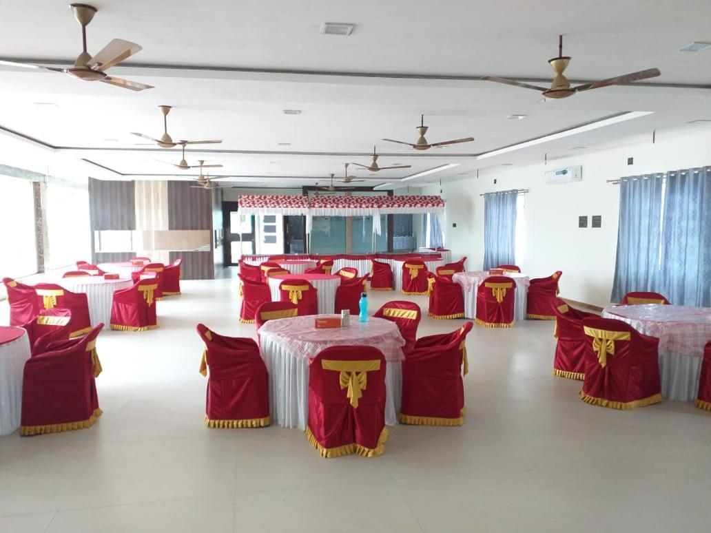 Grand Meridian Vinnamangalam Extérieur photo