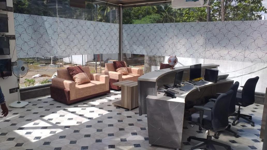 Grand Meridian Vinnamangalam Extérieur photo