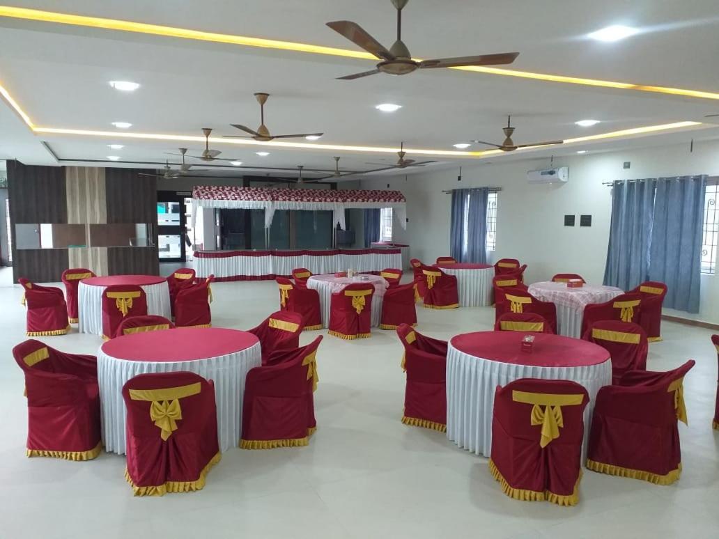 Grand Meridian Vinnamangalam Extérieur photo