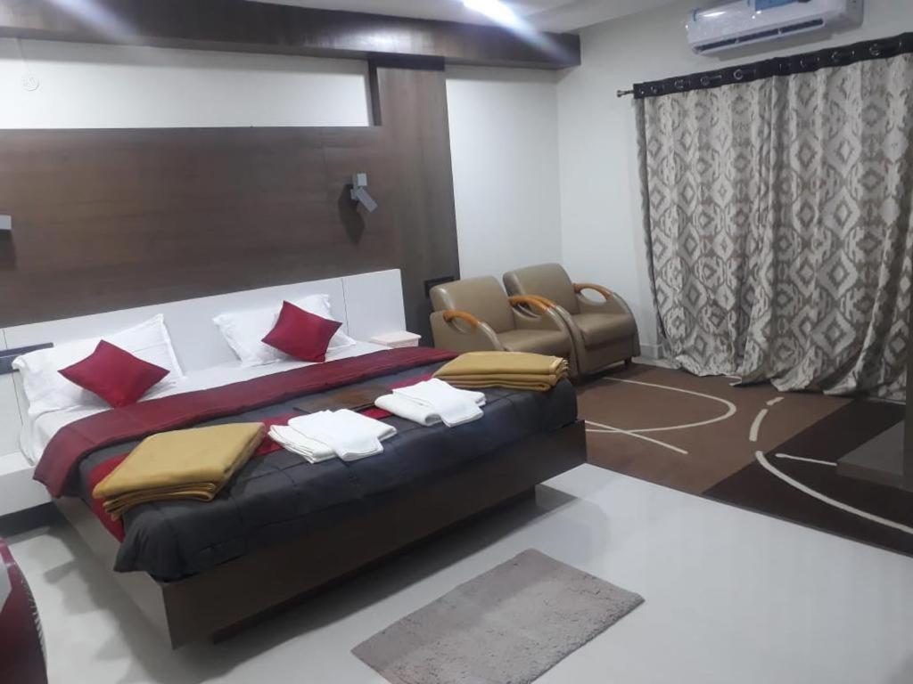Grand Meridian Vinnamangalam Extérieur photo
