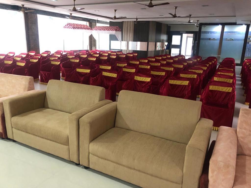 Grand Meridian Vinnamangalam Extérieur photo
